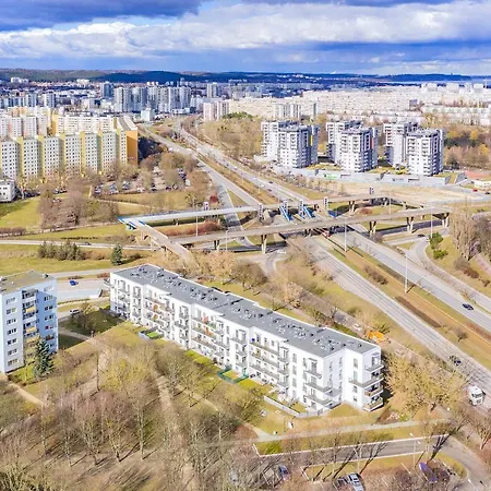 Glow Apartments, Zaspa, Dywizjonu 303 Apartment *